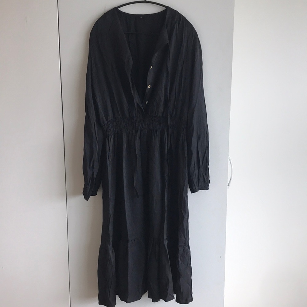 Long-sleeve poly dress/elastic waste/button front
